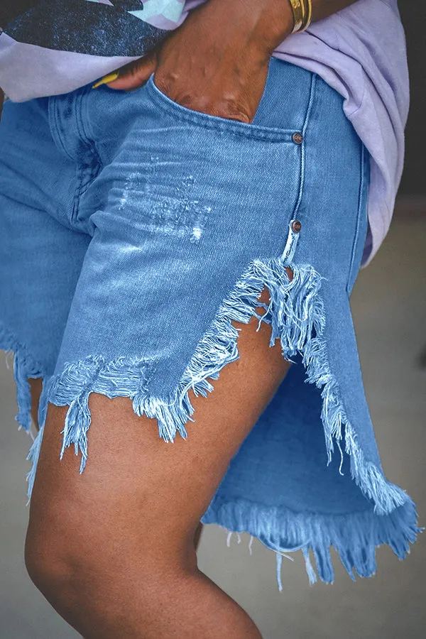 Fashionable Irregular Fringed Hem Denim Shorts